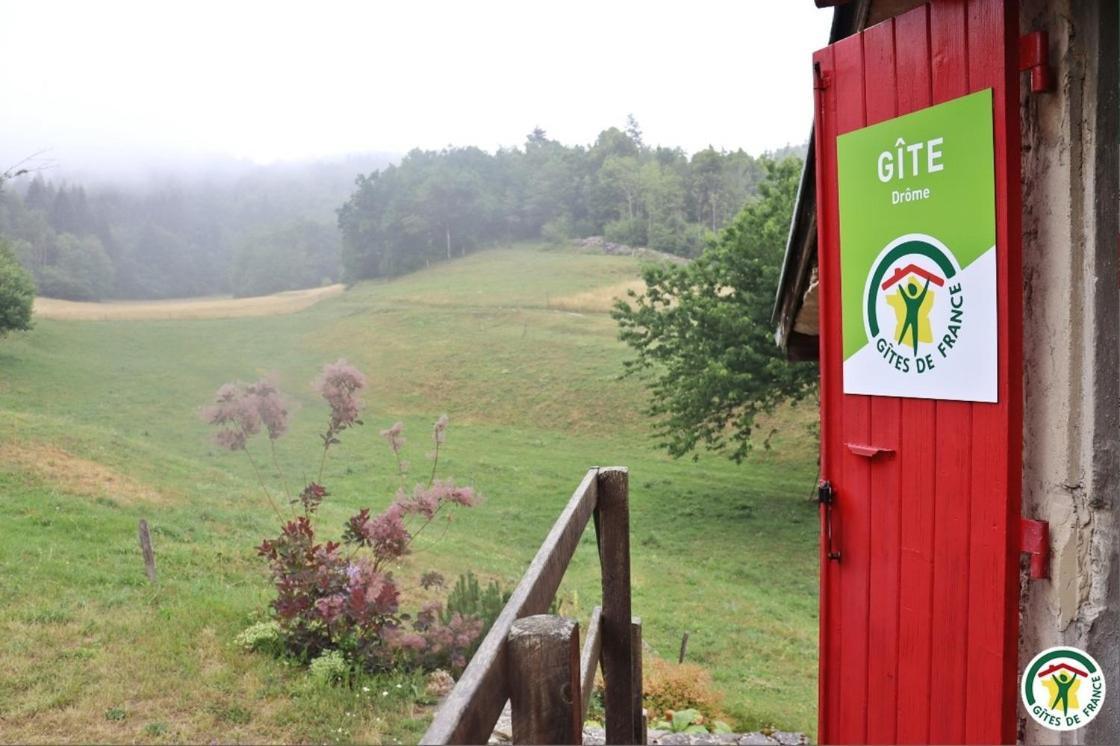 Gite Bard Des Ours Saint-Martin-en-Vercors Exterior foto